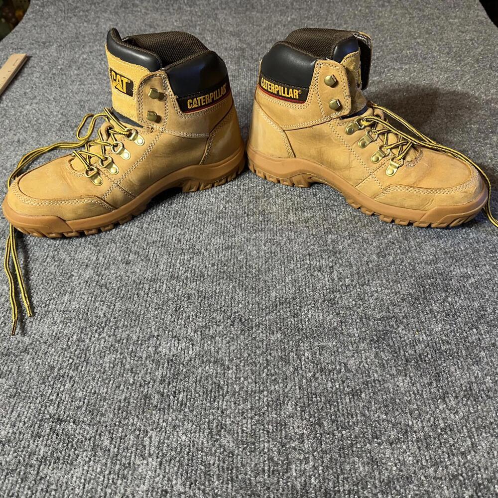 Caterpillar Men’s Work‎ Boots - Durable & Stylish